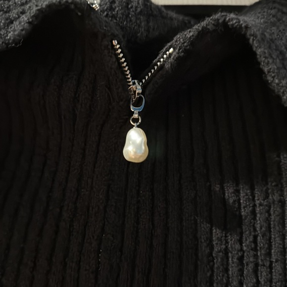 House of Harlow 1960 Black Off Shoulder Sweater from Revolve - Picture 7 of 7